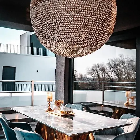 Luxury Family With Private Parking And Forest View Appartement *