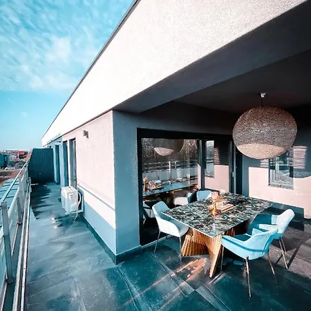Luxury Family With Private Parking And Forest View Timişoara
